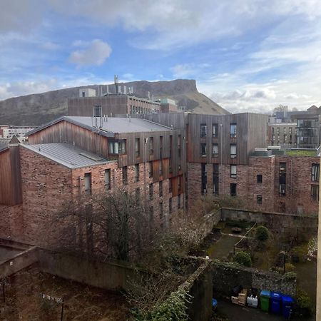 Crags View Apartment On The Royal Mile EDI Kültér fotó