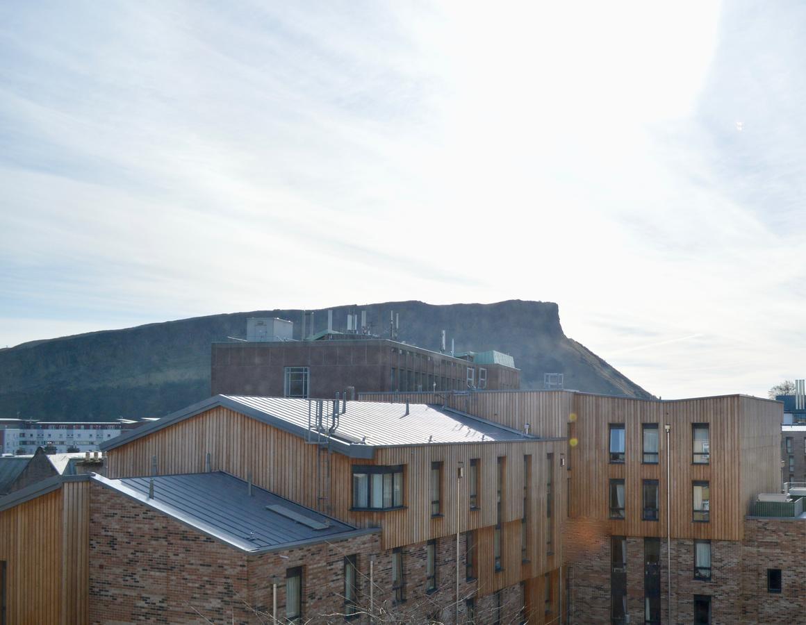 Crags View Apartment On The Royal Mile EDI Kültér fotó
